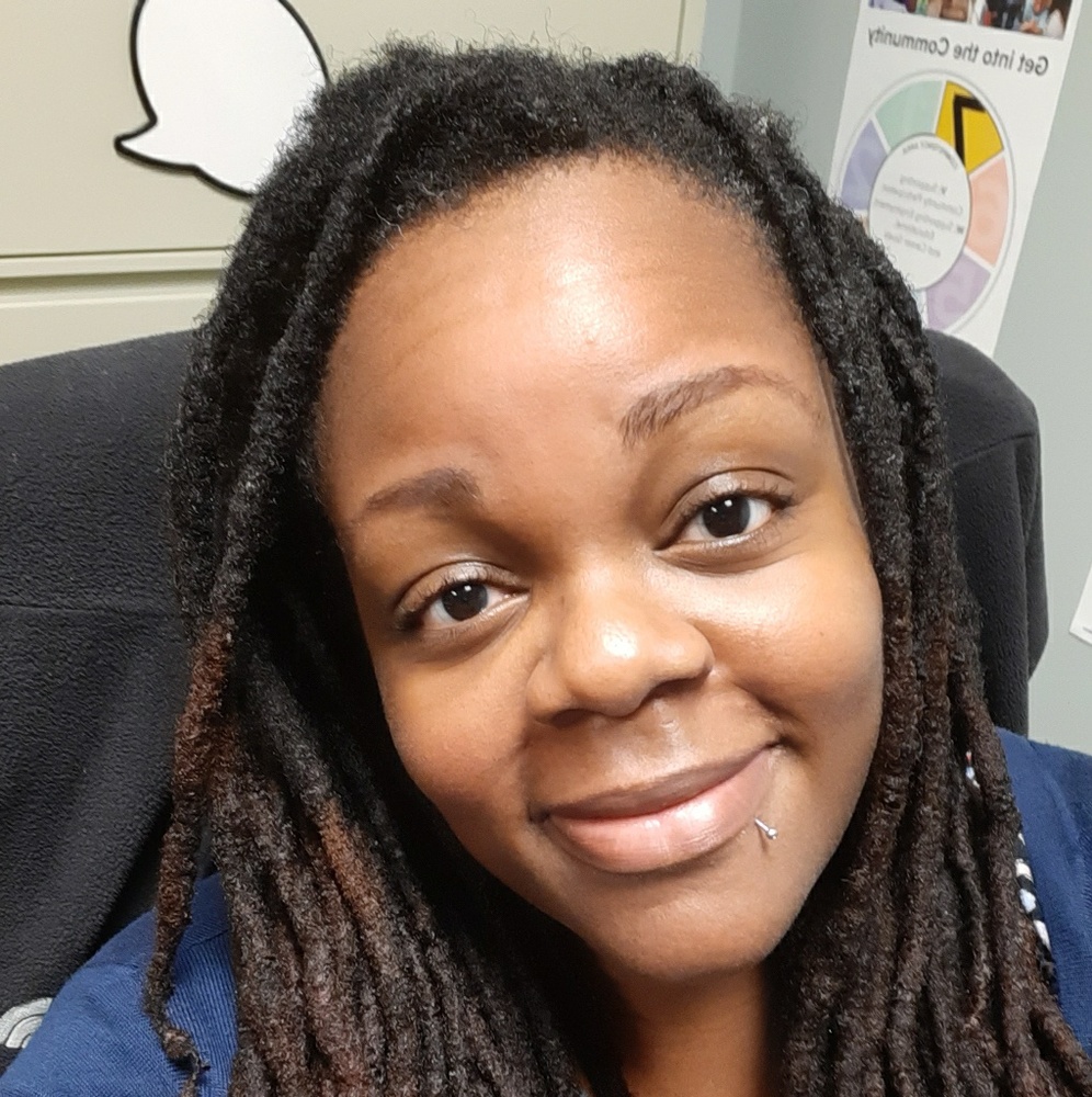 Meet your Posher, Clarissa